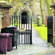 There's a suggestion that unsightly bins in Dunfermline city centre could be hidden away underground.