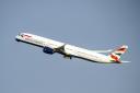 Pilot aborts landing in Glasgow after seeing another plane 'flies the wrong way'