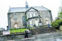 The former St Andrew's Erskine Church in Dunfermline is to be sold at auction next month.