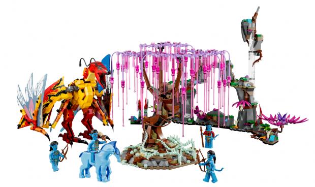 Dunfermline Press: LEGO® Avatar Toruk Makto & Tree of Souls. Credit: LEGO