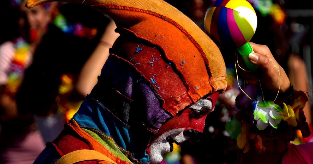 Greeks revel as carnival celebrations return after three-year pandemic pause - Vimarsana News