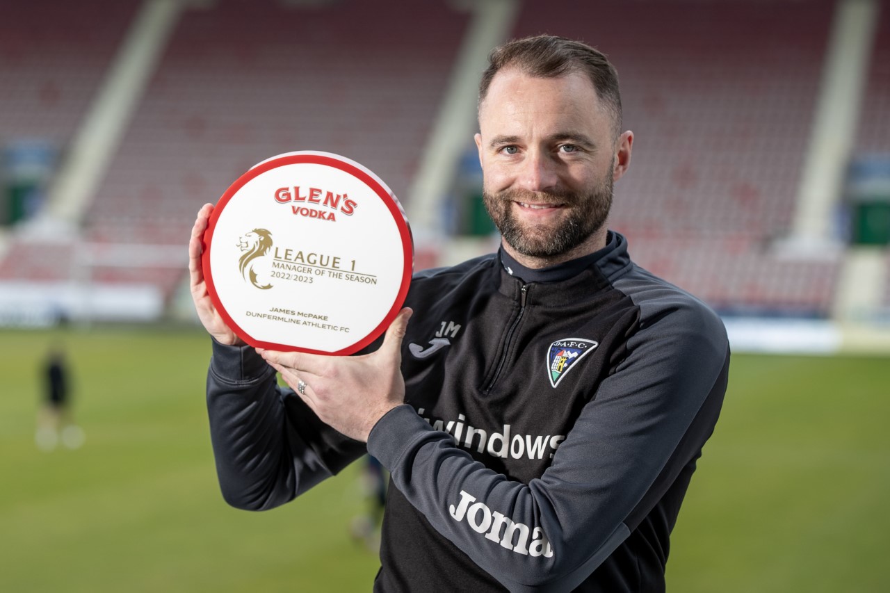 Dunfermline: James McPake named League One manager of the season