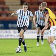Dunfermline entertain Partick Thistle this afternoon.