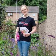 A Dunfermline Slimming World consultant is fundraising for Cancer Research UK this May and June.