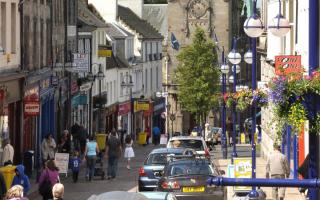 The video promotes Dunfermline as a Shore Excursion for guests on cruise ships.