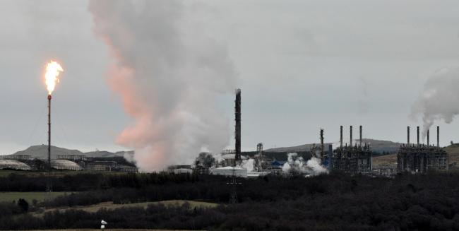 Mossmorran 'sorry' as plant problems flare up again for families